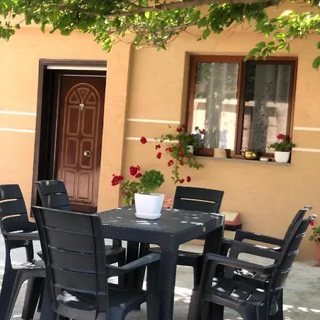 Nino's Ferienhaus *